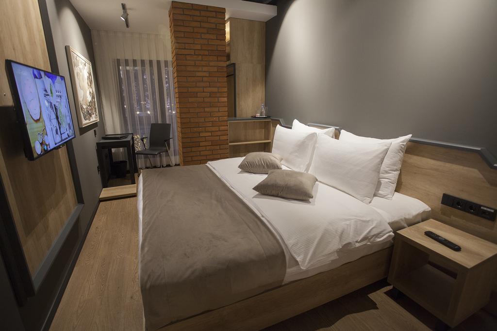 Solun'S Riverside Rooms Skopie Exterior foto